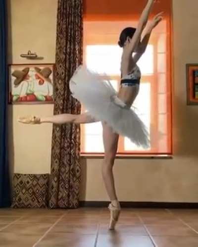 Russian ballerina Maria Khoreva demonstrates a minute long, 360&deg; pointe technique.