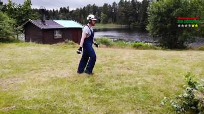 F&ouml;r alla semester&auml;lskare, jag ger er: Husqvarna Simulator - Sommarstuga Edition