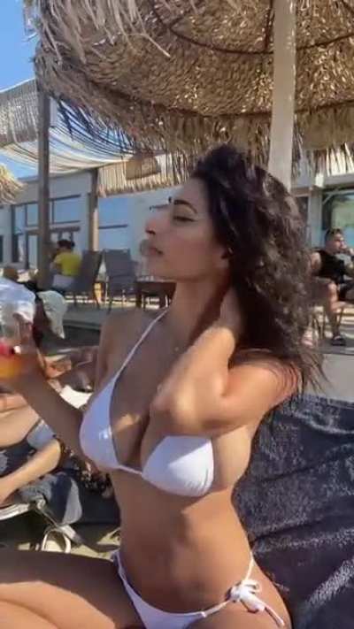 ✨
