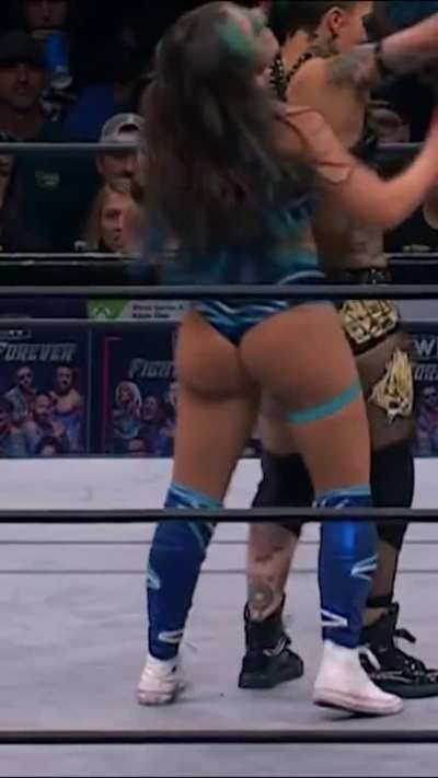 Skye Blue🍑🍑😈