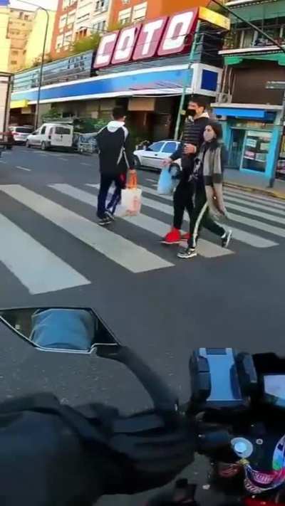 Es nueva la bocina.