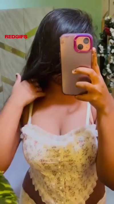 Up for some late-night fun? I&rsquo;m nri (F)