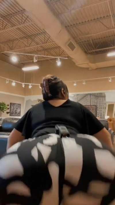 Thick ass at work