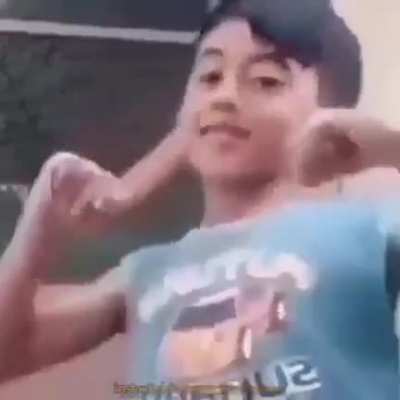 😑