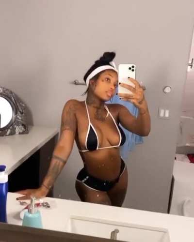 Her body 🔥