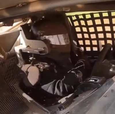 Rally driver&rsquo;s disposable helmet screens