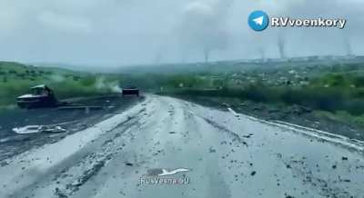 Ru pov: Dashcam footage of the "Road of death" near Bakhmut 