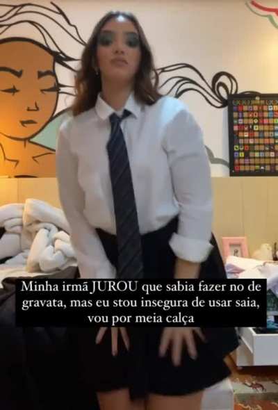 ELA NEM ESCONDE MAIS A SAFADA QUE &Eacute;