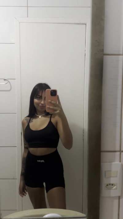 Are you afraid to fuck a 19yo petite mexicana like me?