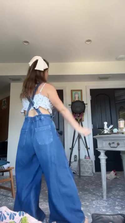 Twerk and tease