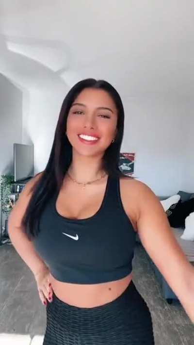 Tenue de sport 1/2