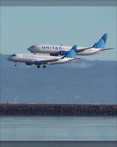 PTCM NickFlightX for capturing in focus a Boeing 737 &amp;amp; an Embraer 175 landing in parallel at SFO