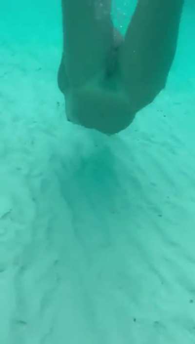 Under water swim 😚