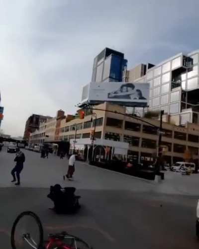 This idiot running a red light