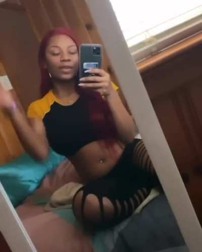 Ebony cutie