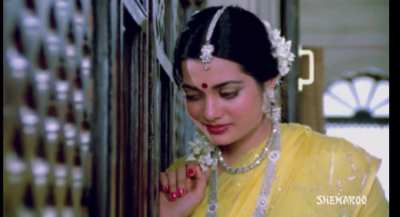 &ldquo;Beta humare zamane me bohat acchi films banti thi.. aajkal toh bas nangapan hai&rdquo; movie name: Mohabbat (1985)