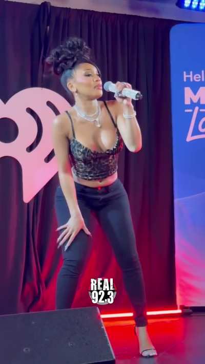 SAWEETIE