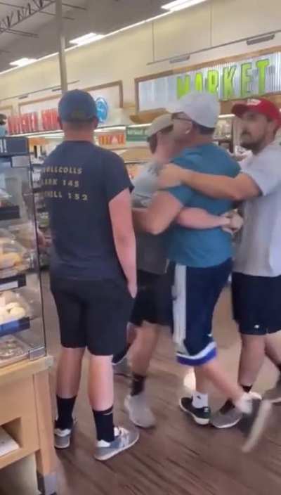 Guy has meltdown over masks but then let&rsquo;s put a dainty fart when carried out. Even his farts are non-threatening. 💀💀💀