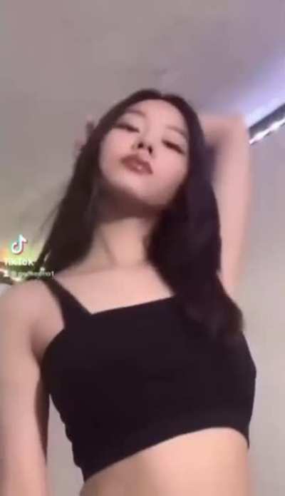 What&rsquo;s her name? (ID in the vid doesn&rsquo;t return any result) tiktok.com