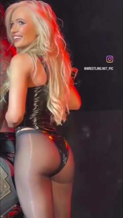 Scarlett Bordeaux