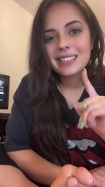 alicepardo__ showing her lotion covered soles on live