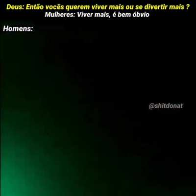 casualmente homens se divertindo