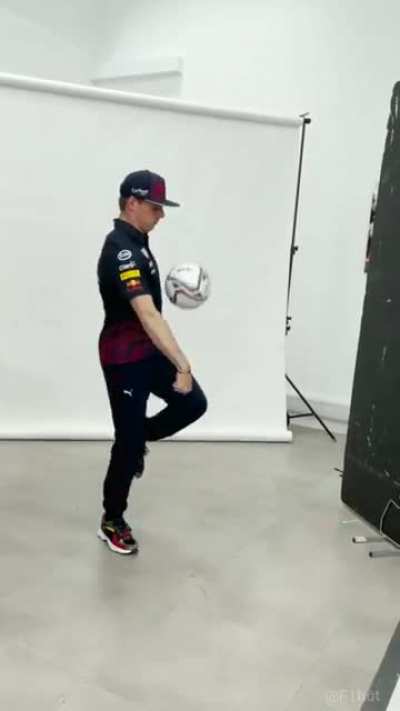 Verstappen has 🅱️ig 🅱️alls again