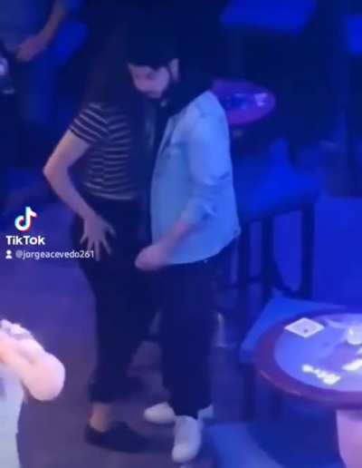 Ag&aacute;rrate, que hoy te voy a pegar un bailad&oacute;n ❗❗❗ --El baile 👇🏻👇🏻👇🏻👇🏻