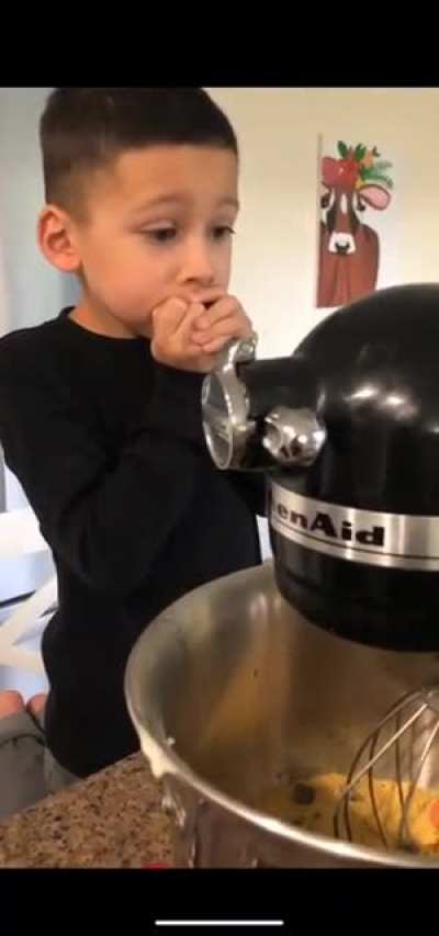 "I want to put it to 2, I put it to 10 aaaahhh!"