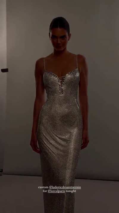 L&rsquo;Oreal Paris Fashion Week BTS IG 10/1/2023