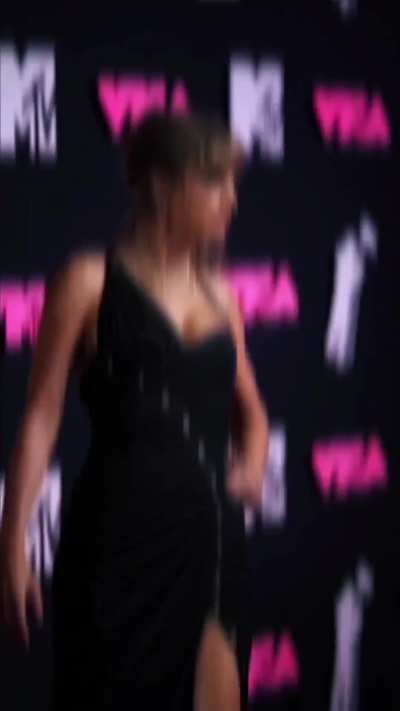 VMAs Red Carpet