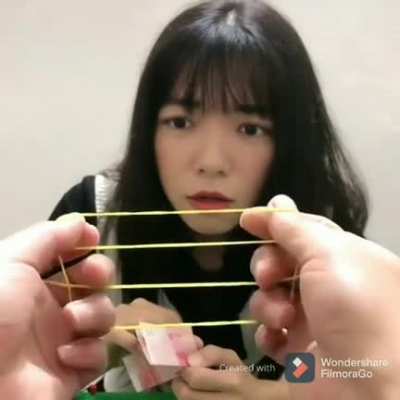 Neat rubber band trick