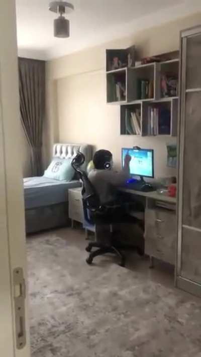 lan ne diyoo😳 b&ouml;yle bişeu olabilir mi ya? 🕋☝️☝️🕋😳