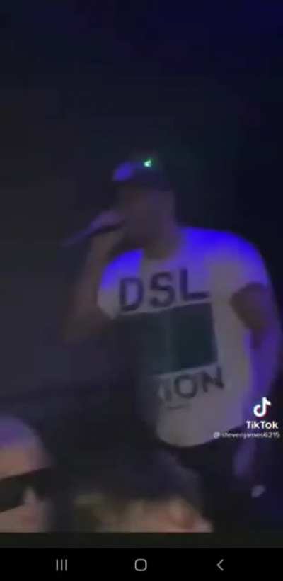 Woman touches MC's (Eksman) dick, so he goes in on her.
