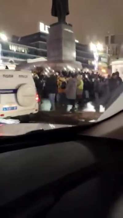Russians protesting against the war