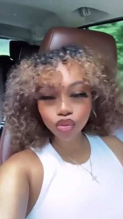👄