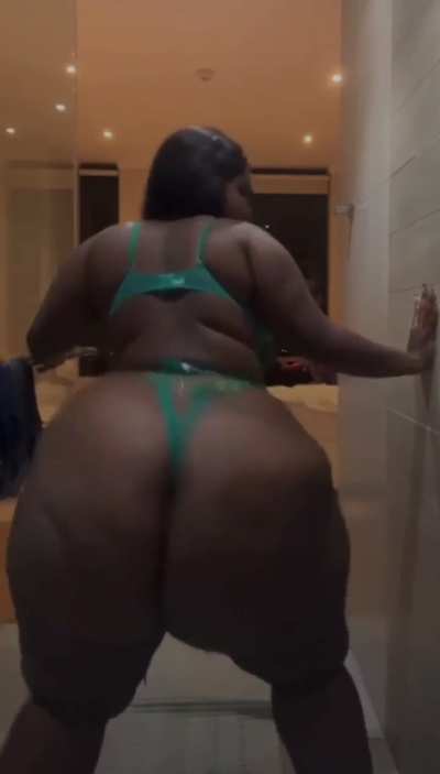 Body of a goddess 