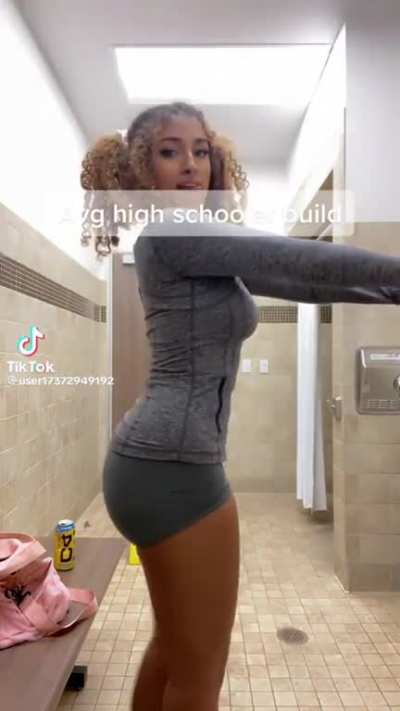 This 18 year old Indian babe on TikTok🤤🤤