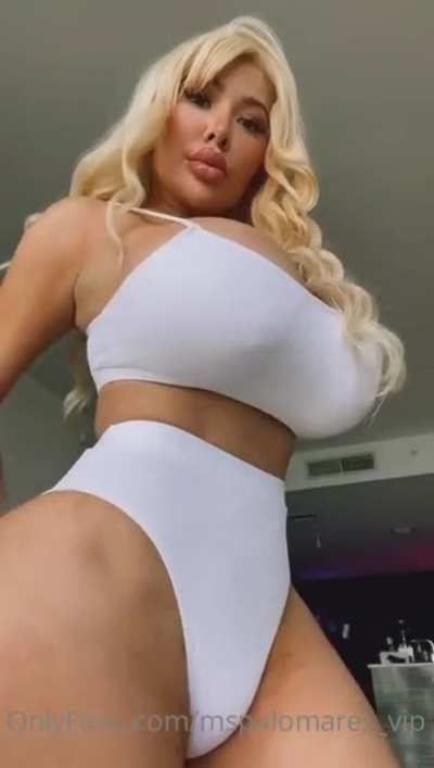 I wish she didn&rsquo;t get those lips done