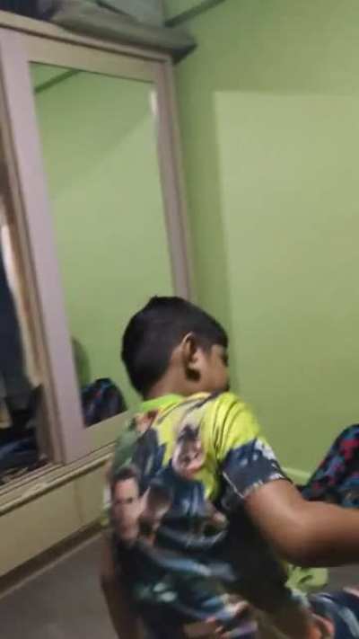 R