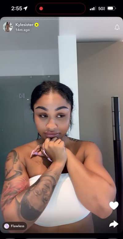 SNAPCHAT CLIP