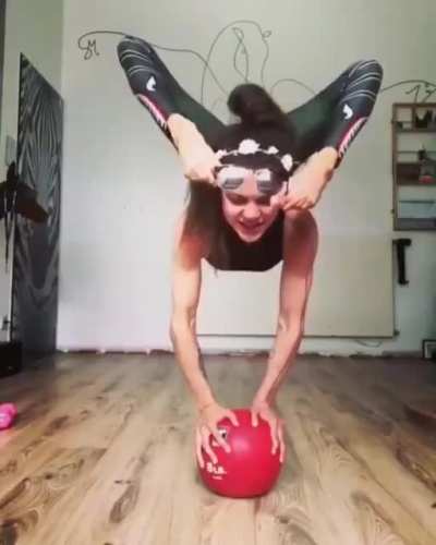 Feet and legs can be dexterous