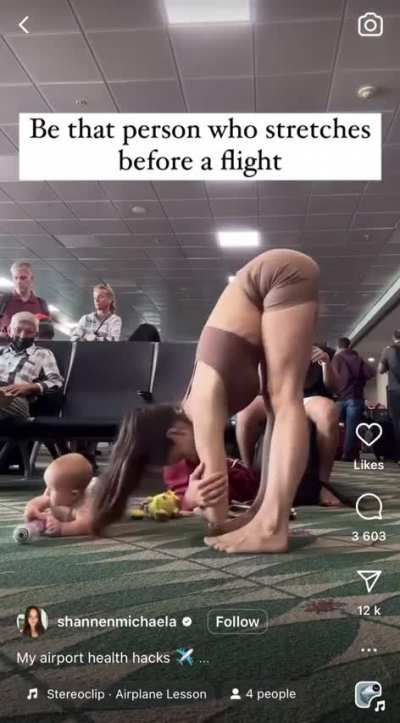 Airport "health hacks" on the disgusting airport floor