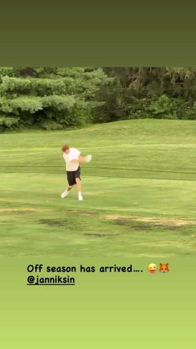 Cahill sharing Jannik's very serious golfing