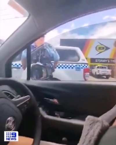 To resist an arrest
