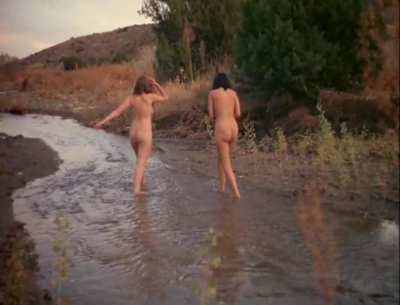 Gigi Perez &amp;amp; Wendy Winders - Tobacco Roody (US1970) (3/3) - Fun in the creek