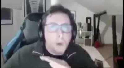 Alguem me pode ajudar a encontrar o video que deu origem a tantos memes do Zolark?