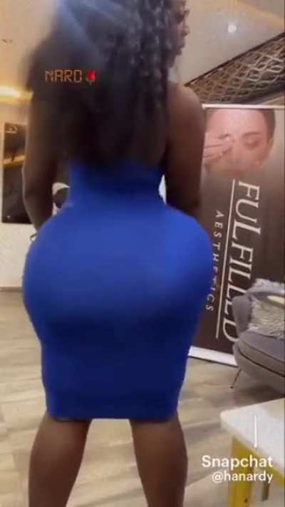 Ghana huge booty clapping