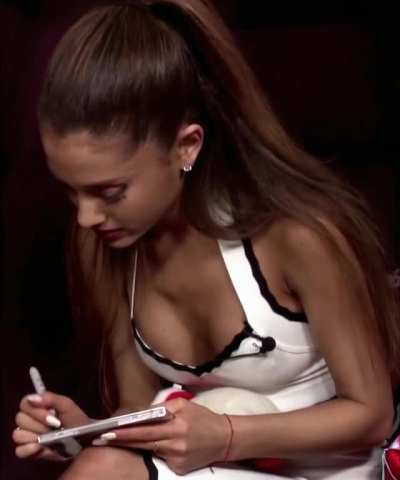 You can see her nip slightly