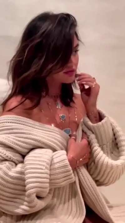 Lucy Hale
